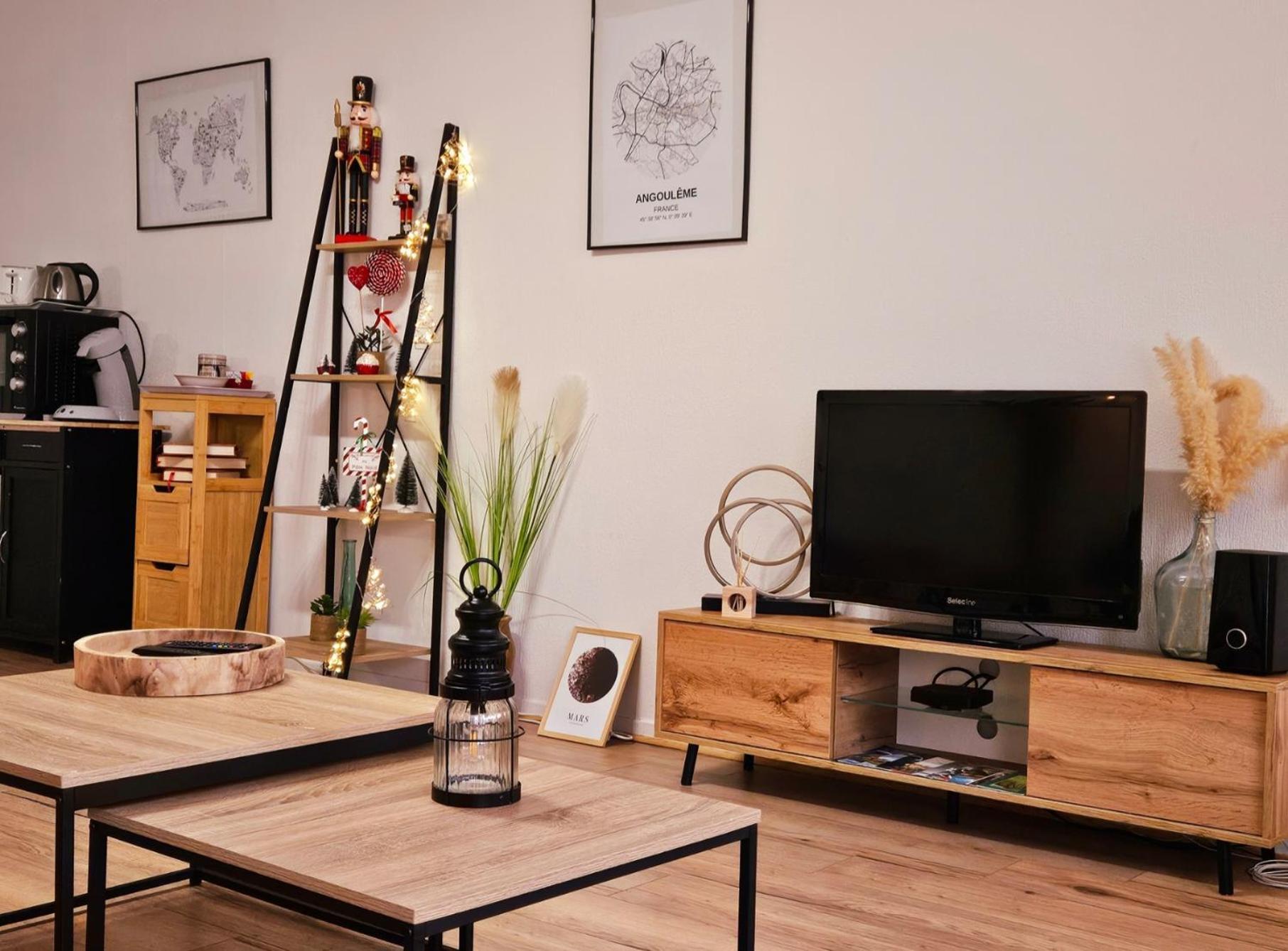Appartement Cosy Proche Gare - Fibre Optique Et Parking Angouleme Exterior photo